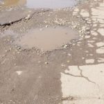 Энгельсские автолюбители возмущены состоянием дороги на проспекте Энгельса Энгельсские автолюбители возмущены состоянием дороги на проспекте Энгельса