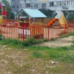 Контейнерная помойка на Батавина в Саратове перемещается на детские площадки