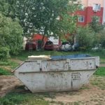 Контейнерная помойка на Батавина в Саратове перемещается на детские площадки