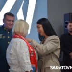В Саратове впервые наградили матерей участников СВО