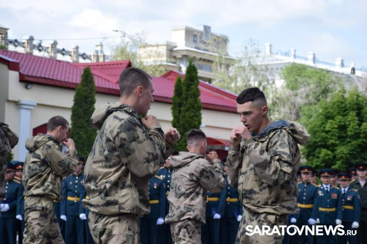 В Саратове состоялся выпускной офицеров института Росгвардии В Саратове состоялся выпускной офицеров института Росгвардии