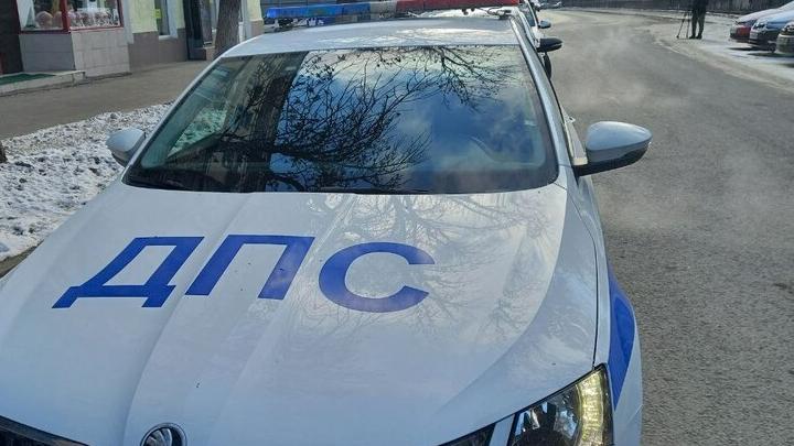 В Балтайском районе двое мужчин напали на инспектора ДПС В Балтайском районе двое мужчин напали на инспектора ДПС