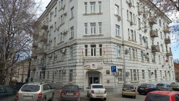 В школы Саратовской области не приняли половину детей иностранцев В школы Саратовской области не приняли половину детей иностранцев