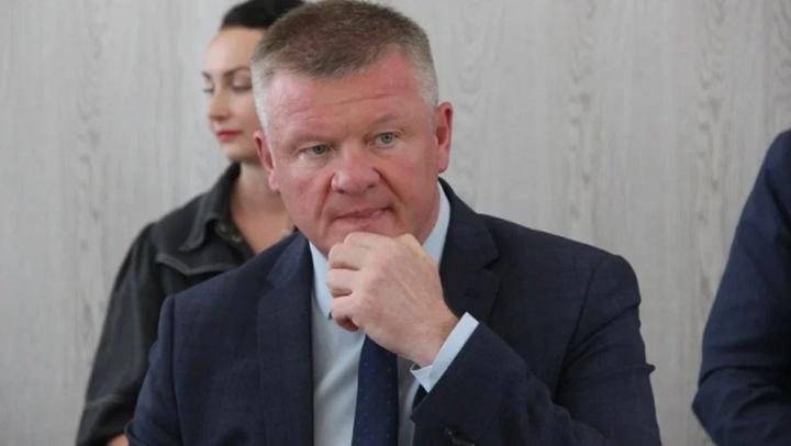 Володин раскритиковал мэра Саратова за состояние его родной школы Володин раскритиковал мэра Саратова за состояние его родной школы