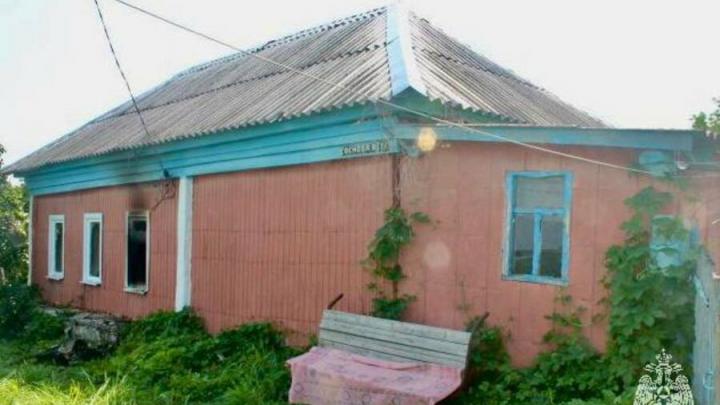 Трагедия в саратовском селе: пенсионер погиб в огне в собственном доме Трагедия в саратовском селе: пенсионер погиб в огне в собственном доме