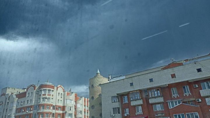 Град обрушился на Саратов Град обрушился на Саратов
