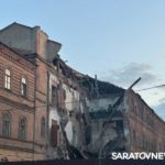 В Саратове провалилась крыша на здании казармы Деконского В Саратове провалилась крыша на здании казармы Деконского