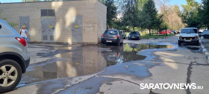 Новая угроза: в Заводском районе Саратова вода заливает трансформаторную будку Новая угроза: в Заводском районе Саратова вода заливает трансформаторную будку