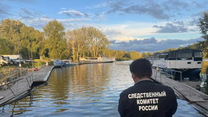 Трагедия на саратовской турбазе: в воде обнаружили тело местного жителя Трагедия на саратовской турбазе: в воде обнаружили тело местного жителя