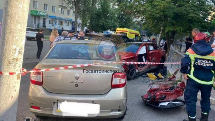19-летний саратовец насмерть сбил девушку на «зебре»: возбуждено уголовное дело 19-летний саратовец насмерть сбил девушку на «зебре»: возбуждено уголовное дело