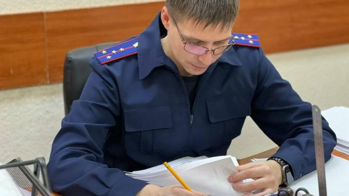 В Саратове директор АНО потратил грантовые деньги на себя, а не на вольеры для собак В Саратове директор АНО потратил грантовые деньги на себя, а не на вольеры для собак