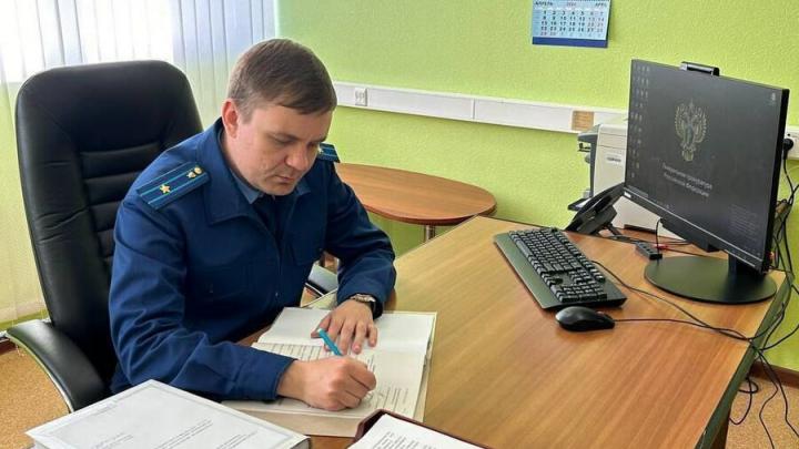 В Екатериновском районе браконьеры убили самку и самца лосей В Екатериновском районе браконьеры убили самку и самца лосей