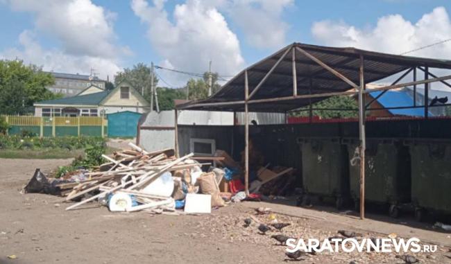 В Заводском районе Саратова много переполненных мусорных площадок В Заводском районе Саратова много переполненных мусорных площадок