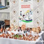 В Саратове открылась «Палитра ремесел»: от афонских икон до значков из скейтбордов В Саратове открылась «Палитра ремесел»: от афонских икон до значков из скейтбордов