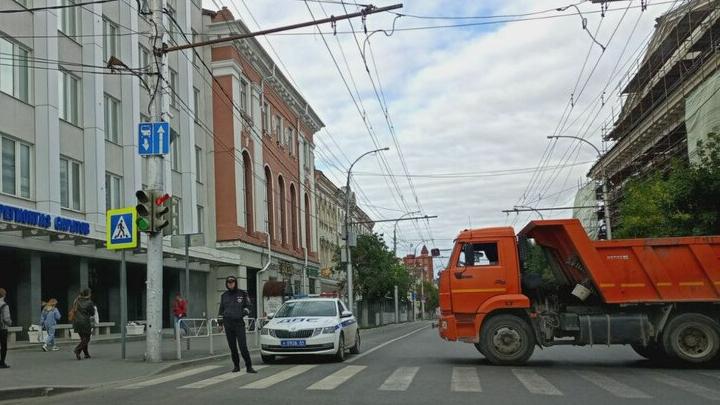 В Саратове 2 августа ограничат движение из-за празднования Дня ВДВ В Саратове 2 августа ограничат движение из-за празднования Дня ВДВ