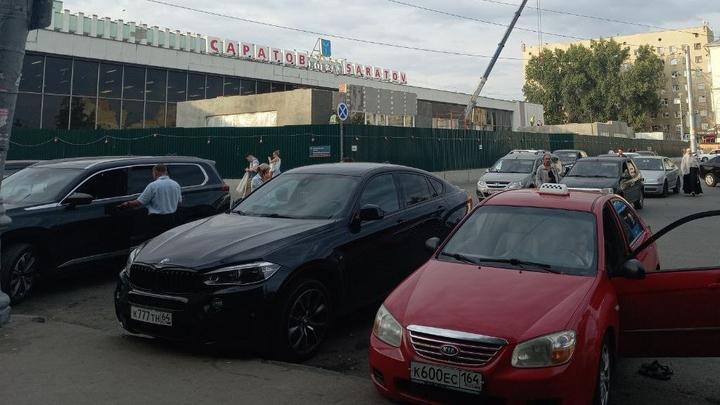 Автоледи из Энгельса купила у знакомого поддельное удостоверение иностранного государства Автоледи из Энгельса купила у знакомого поддельное удостоверение иностранного государства