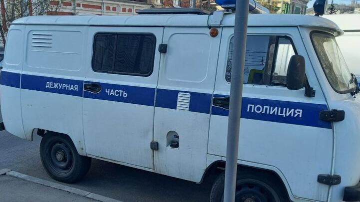 В Энгельсе пьяный мужчина напал на полицейского В Энгельсе пьяный мужчина напал на полицейского