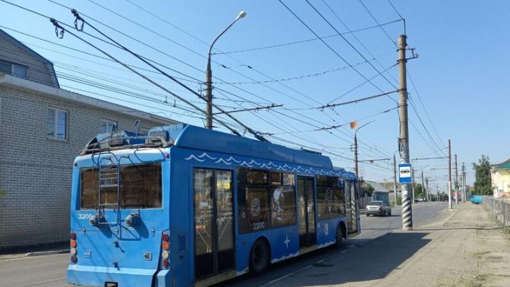 В Балаково парень расстрелял троллейбус В Балаково парень расстрелял троллейбус