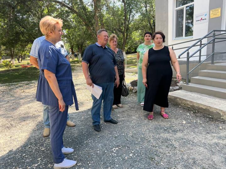Панков: по проекту Володина в Озинском районе отремонтируют территории школ и детсадов Панков: по проекту Володина в Озинском районе отремонтируют территории школ и детсадов
