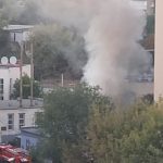 На 1-й Дачной задымилась хозпостройка рядом с трансформаторной будкой На 1-й Дачной задымилась хозпостройка рядом с трансформаторной будкой