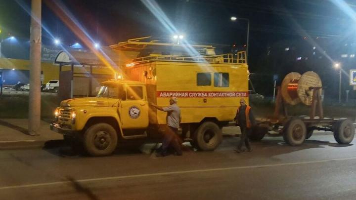 В Энгельсе заменили около 6 км контактной сети троллейбусов В Энгельсе заменили около 6 км контактной сети троллейбусов