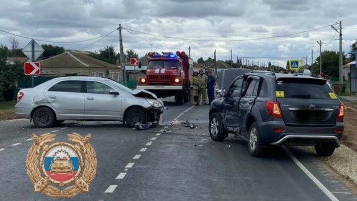 Две автоледи устроили ДТП в Питерке: одна в больнице Две автоледи устроили ДТП в Питерке: одна в больнице