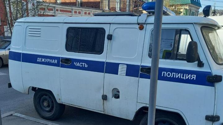 В Саратове сотрудница ПВЗ воровала ювелирные украшения В Саратове сотрудница ПВЗ воровала ювелирные украшения