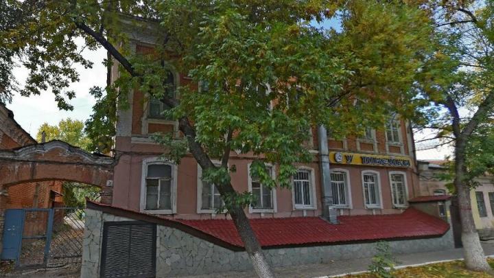Два дома в Волжском районе Саратова признали аварийными Два дома в Волжском районе Саратова признали аварийными