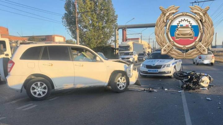 Байкер пострадал в ДТП с иномаркой в Энгельсе Байкер пострадал в ДТП с иномаркой в Энгельсе