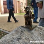 В Энгельсе появился туристический трек с миниатюрными скульптурами символа города