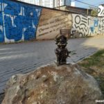 В Энгельсе появился туристический трек с миниатюрными скульптурами символа города