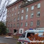 В Саратове расширили площадь ограждения у дома с рухнувшей стеной