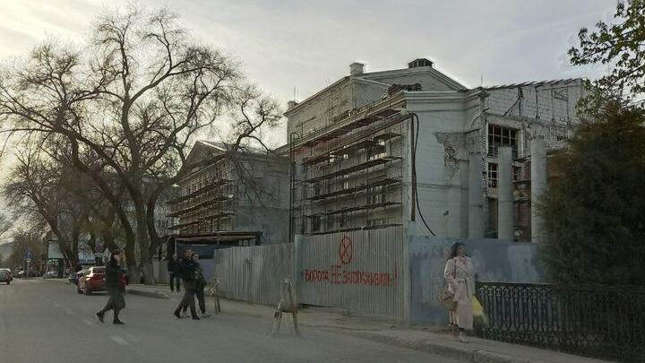 Полуразрушенному саратовскому театру оперы и балета ищут проектировщика за 30 миллионов Полуразрушенному саратовскому театру оперы и балета ищут проектировщика за 30 миллионов