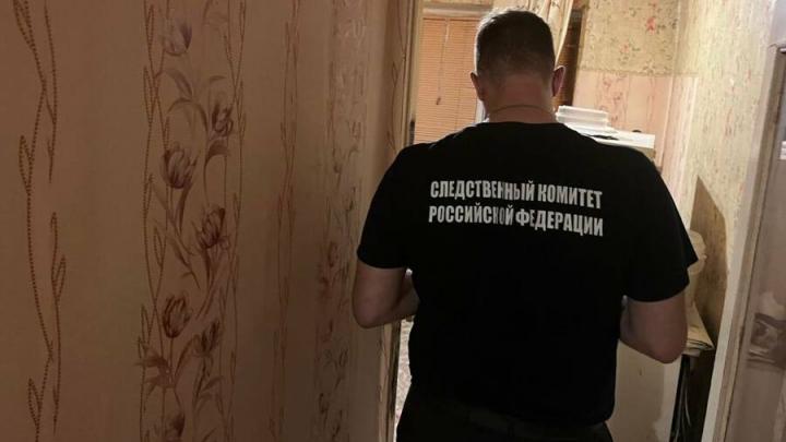 Пьяная саратовчанка в ярости заколола ножом пенсионерку Пьяная саратовчанка в ярости заколола ножом пенсионерку