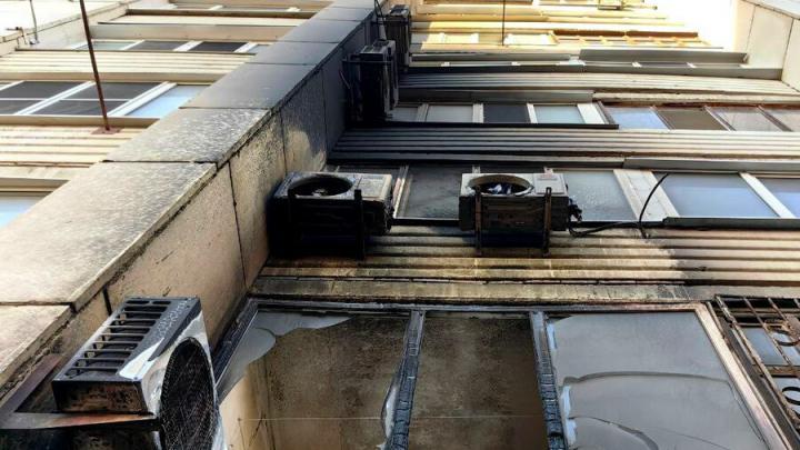 В Саратове мужчина поджег квартиру вместе с находившимся внутри рабочим В Саратове мужчина поджег квартиру вместе с находившимся внутри рабочим