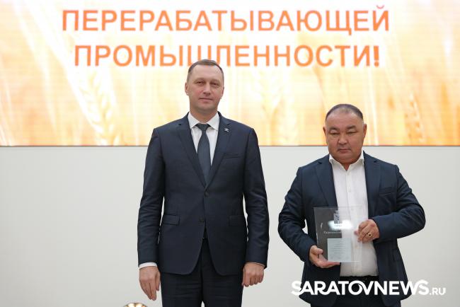 Земля отвечает добром тем, кто её любит Земля отвечает добром тем, кто её любит