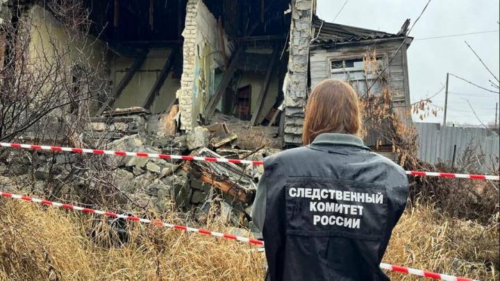 Следственный комитет возбудил уголовное дело из-за обрушения стены дома в Саратове Следственный комитет возбудил уголовное дело из-за обрушения стены дома в Саратове