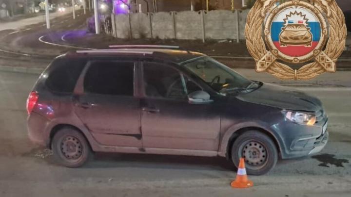 В Саратове женщина попала под колёса «Гранты» и оказалась в больнице В Саратове женщина попала под колёса «Гранты» и оказалась в больнице