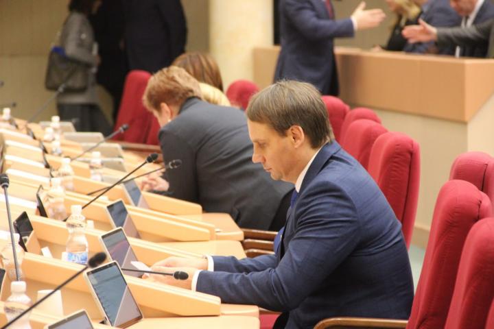Кому достанутся дополнительные миллионы: дума Саратова утвердила перераспределение средств Кому достанутся дополнительные миллионы: дума Саратова утвердила перераспределение средств