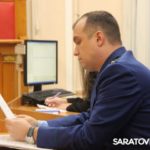 Показал неприличный жест – получил оскорбление: в суде рассматривали очередное дело «марксовского стрелка» Рубика Акопяна Показал неприличный жест – получил оскорбление: в суде рассматривали очередное дело «марксовского стрелка» Рубика Акопяна