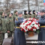 На мемориал в Парке Победы занесли имена Героев-саратовцев На мемориал в Парке Победы занесли имена Героев-саратовцев