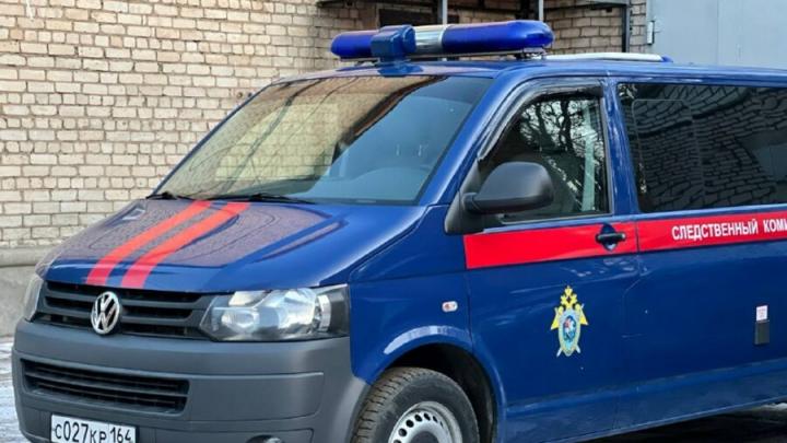 В Энгельсе из-за директора управляющей компании едва не сгорела женщина В Энгельсе из-за директора управляющей компании едва не сгорела женщина