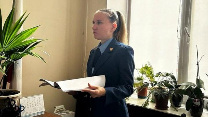 В Саратове наркоман избил полицейского В Саратове наркоман избил полицейского