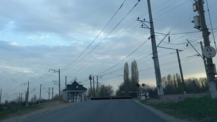 В Гагаринском районе Саратова закроют железнодорожный переезд В Гагаринском районе Саратова закроют железнодорожный переезд