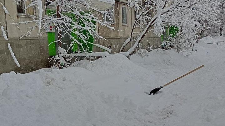 В Гагаринском районе на зимнюю уборку дорог выделили почти 20 миллионов рублей В Гагаринском районе на зимнюю уборку дорог выделили почти 20 миллионов рублей