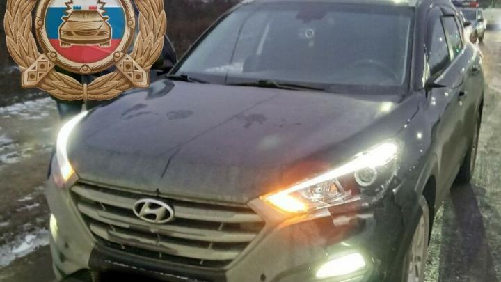 Иномарка сбила пожилого мужчину около склада Ozon в Саратове Иномарка сбила пожилого мужчину около склада Ozon в Саратове