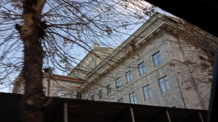 На ремонт крыши саратовского театра оперы и балета после урагана выделят 1,3 млн рублей На ремонт крыши саратовского театра оперы и балета после урагана выделят 1,3 млн рублей