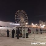 Очередь в ледяную воду: как саратовцы отметили Крещение на новом пляже