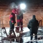 Очередь в ледяную воду: как саратовцы отметили Крещение на новом пляже