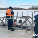 В Энгельсе продолжаются Крещенские купания В Энгельсе продолжаются Крещенские купания